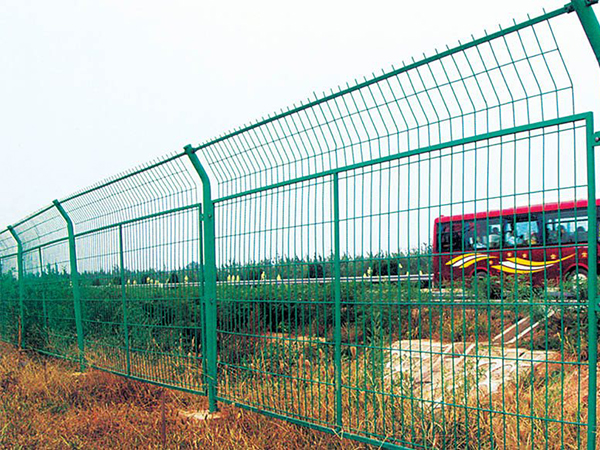 高速公路護欄網(wǎng)