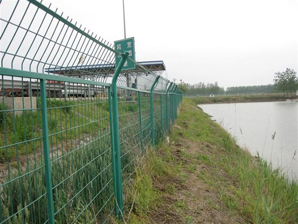 水庫隔離柵圖片2