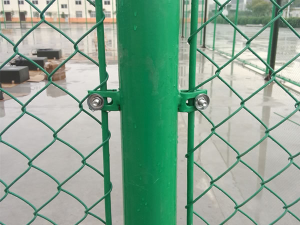 籃球場護(hù)欄網(wǎng)圖片2 籃球場護(hù)欄網(wǎng)圖片2