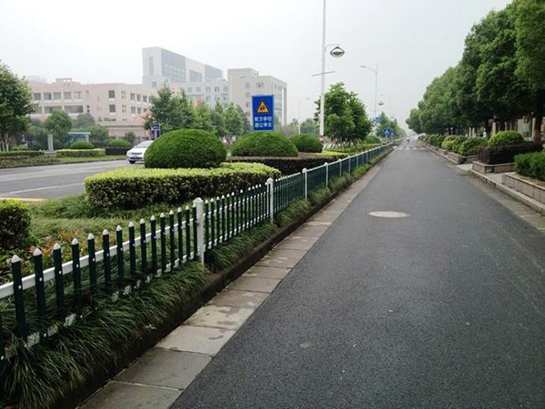 綠化護(hù)欄 - 安平縣中澤絲網(wǎng)制造有限公司圖片4